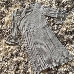 🤍 ~Lovely Maurices Dress! Size XS! Comfortable!~ 🤍